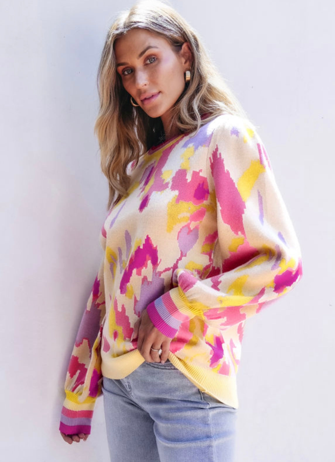 Abstract balloon sleeve sweater