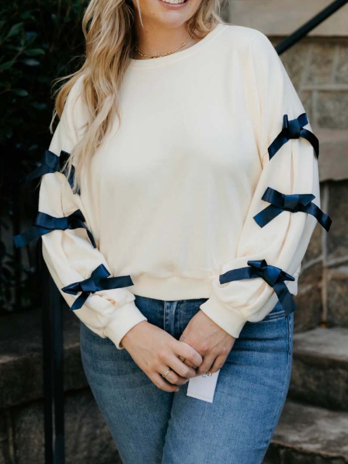 Contrast Bow Sweatshirt